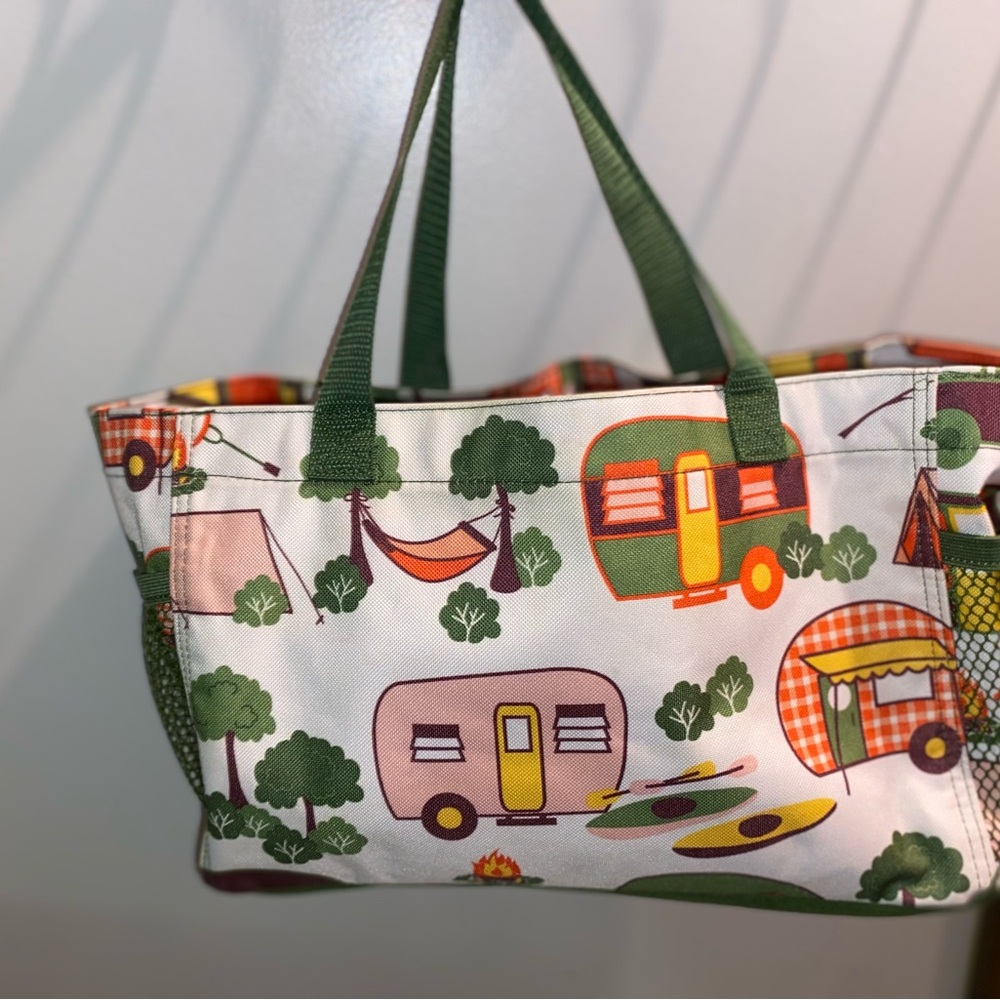 Thirty-One Camper Print Tote with Green Handles